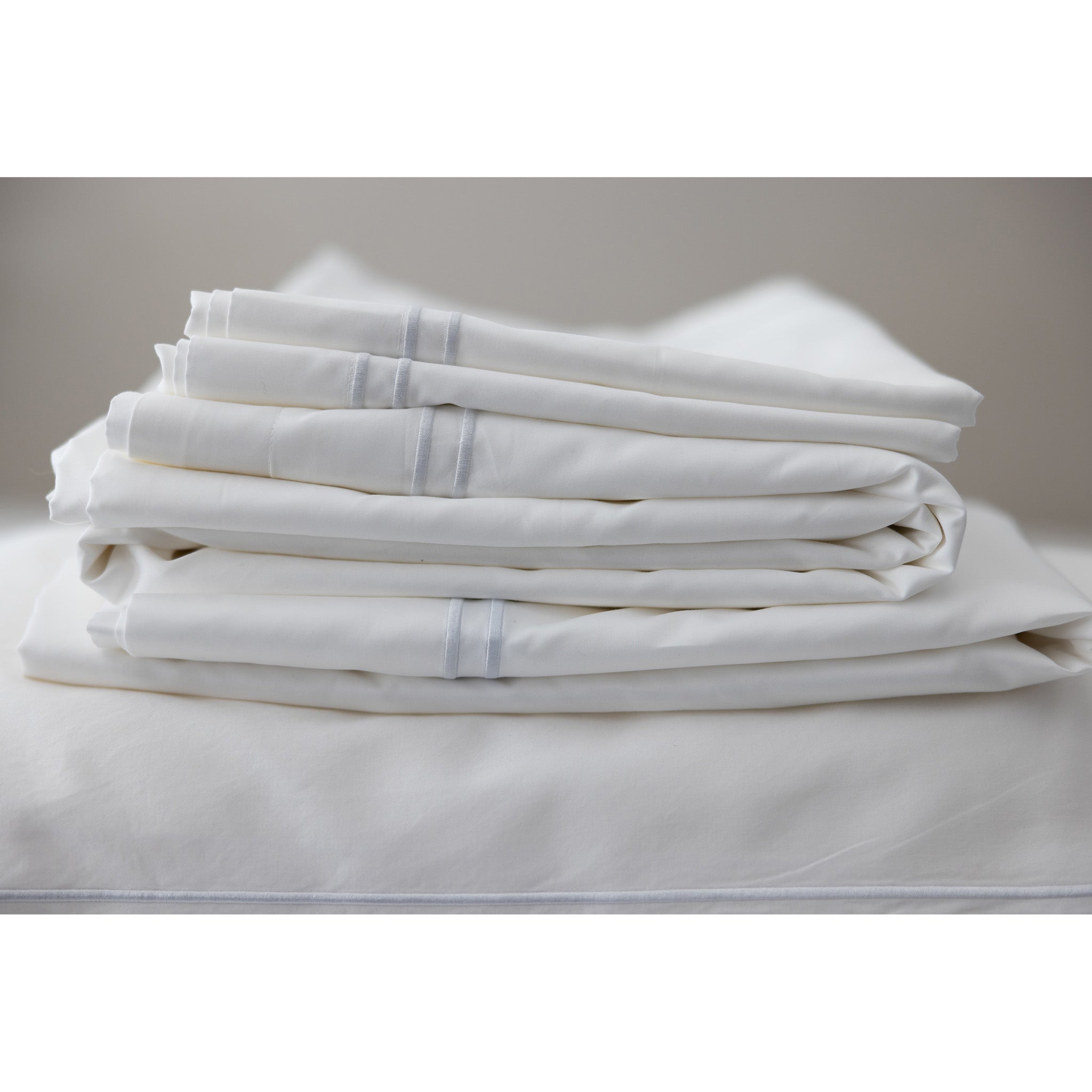White Cotton Sateen Double Row Cord Flat sheet - 600 Thread Count